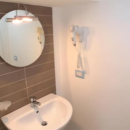 A Peaceful Retreat For Seven Guests In Apartament Bibione