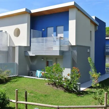 A Peaceful Retreat For Seven Guests In * Bibione
